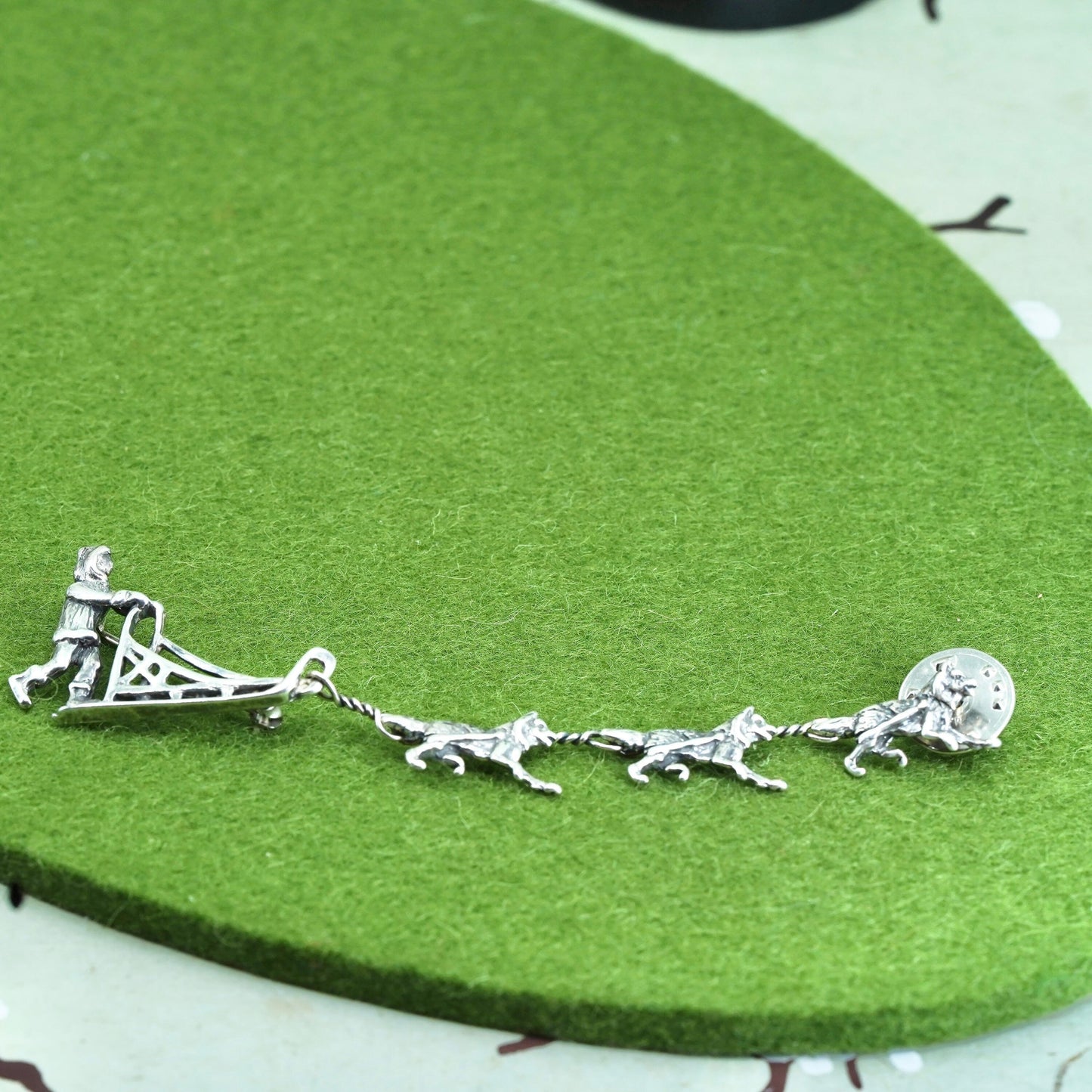 sterling silver handmade brooch, 925 sled with three Huskie dog, Christmas pin