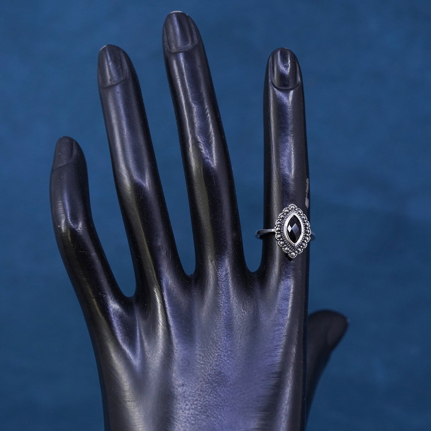 Size 5, vintage Sterling 925 silver handmade ring band with black onyx