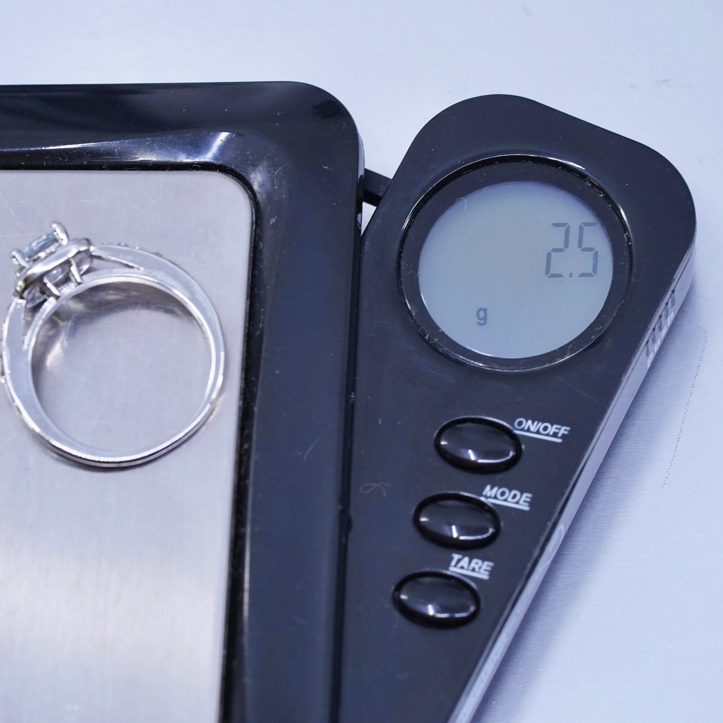 Size 7.25, vintage Sterling 925 silver statement engagement ring w/ cluster Cz