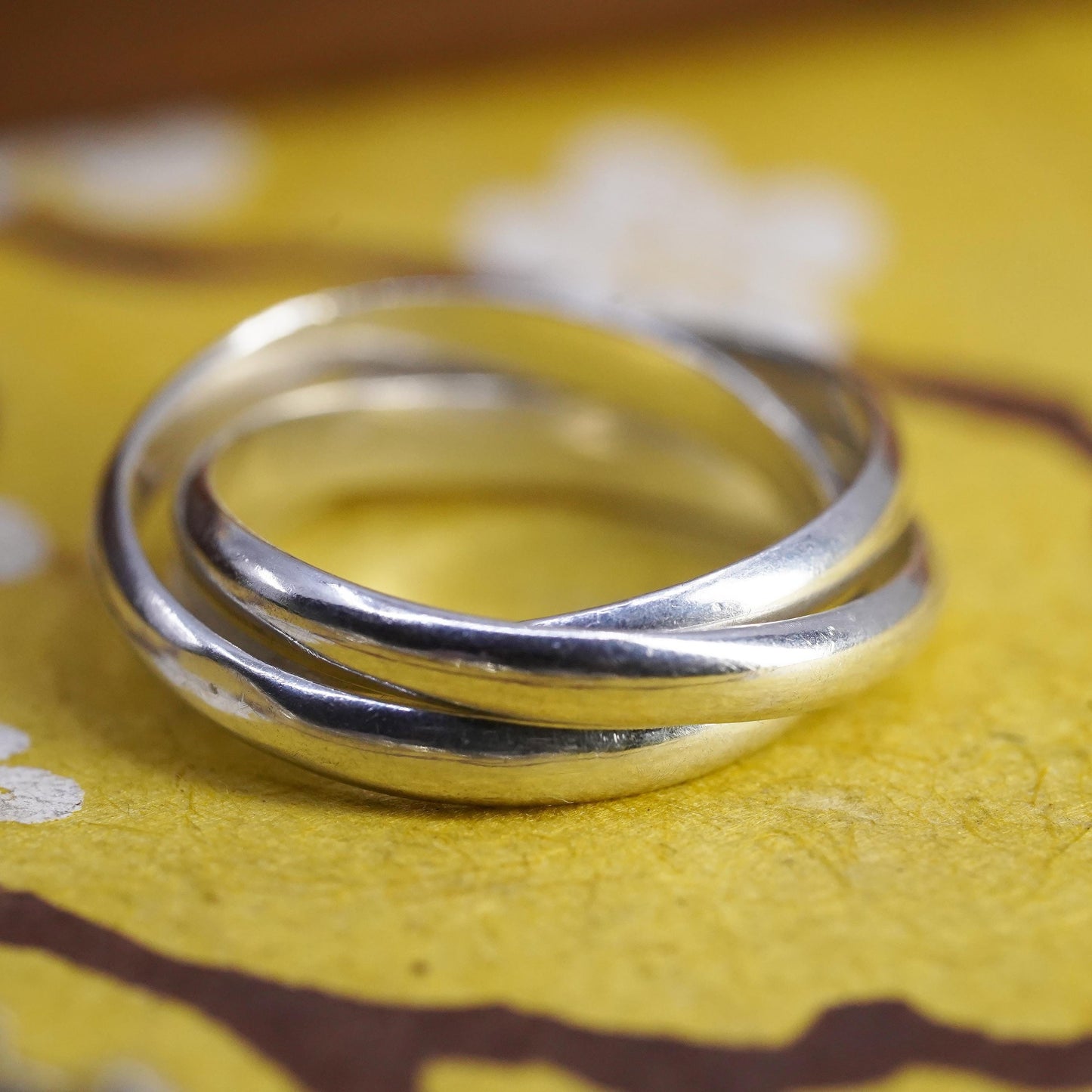 size 6, vintage Sterling silver handmade ring, 925 entwined band