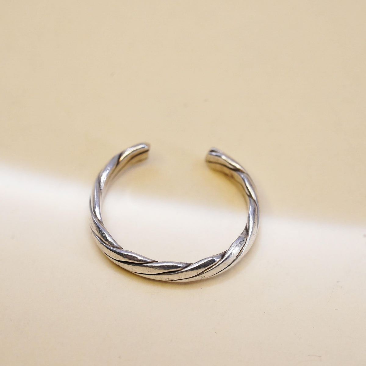 Size 4, vintage sterling silver handmade ring, 925 cable open band