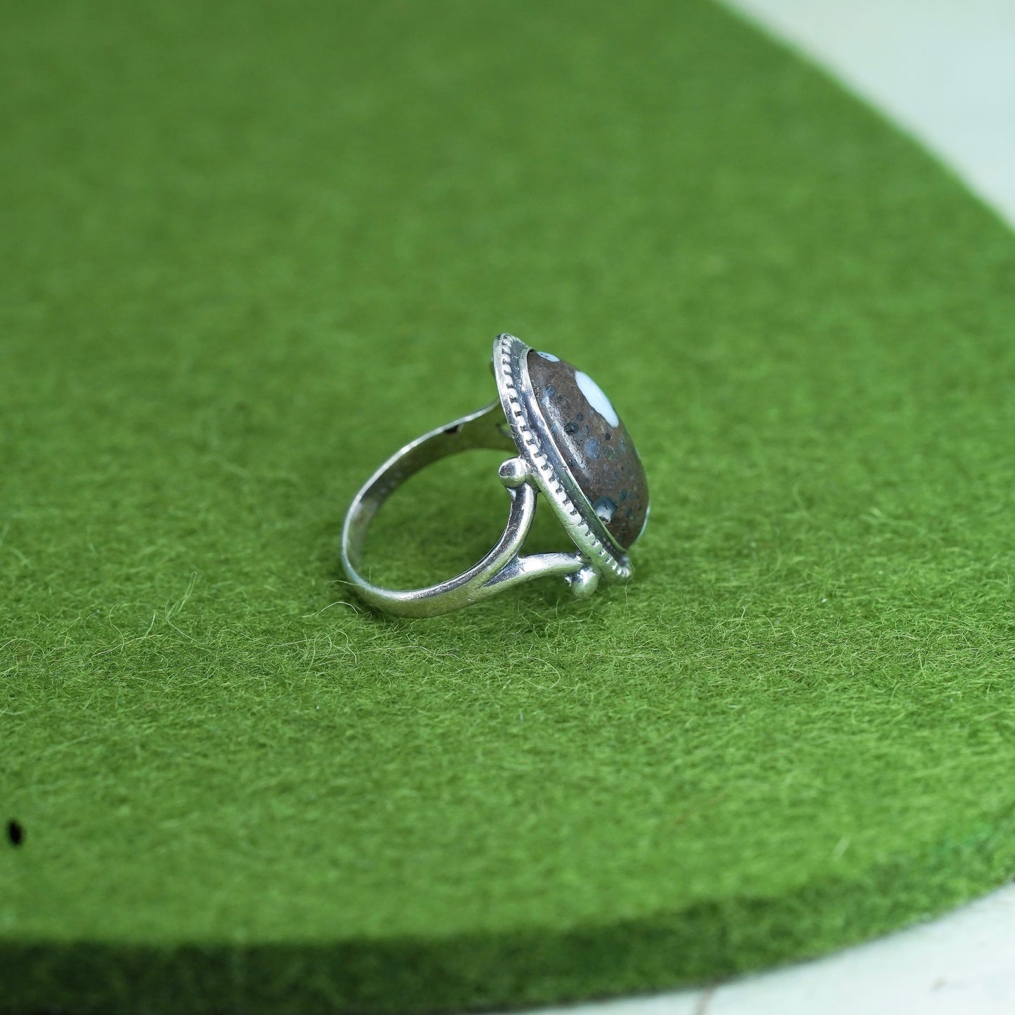 Size 2.5, vintage sterling silver handmade ring, 925 with oval jasper,