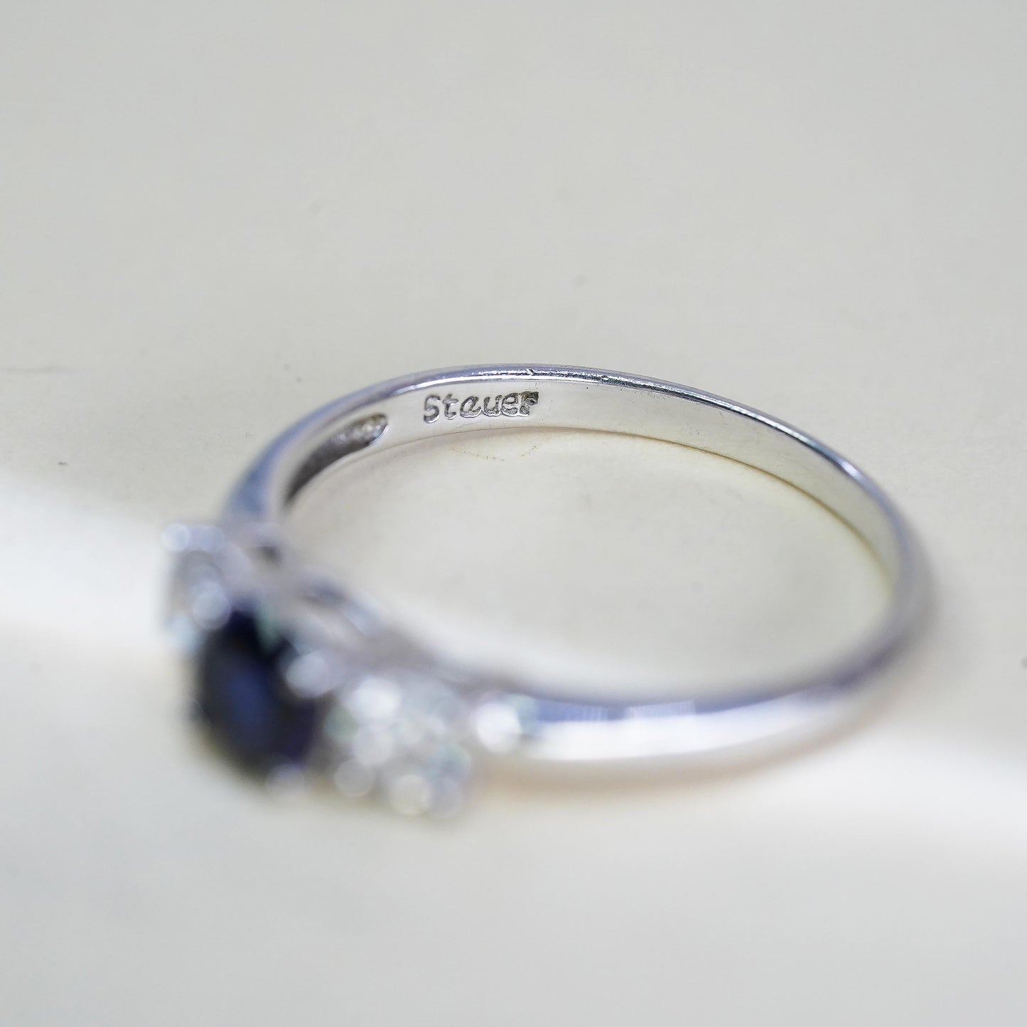 Size 7.25, Vintage Stauer Sterling Silver 925 stackable Band Ring sapphire cz