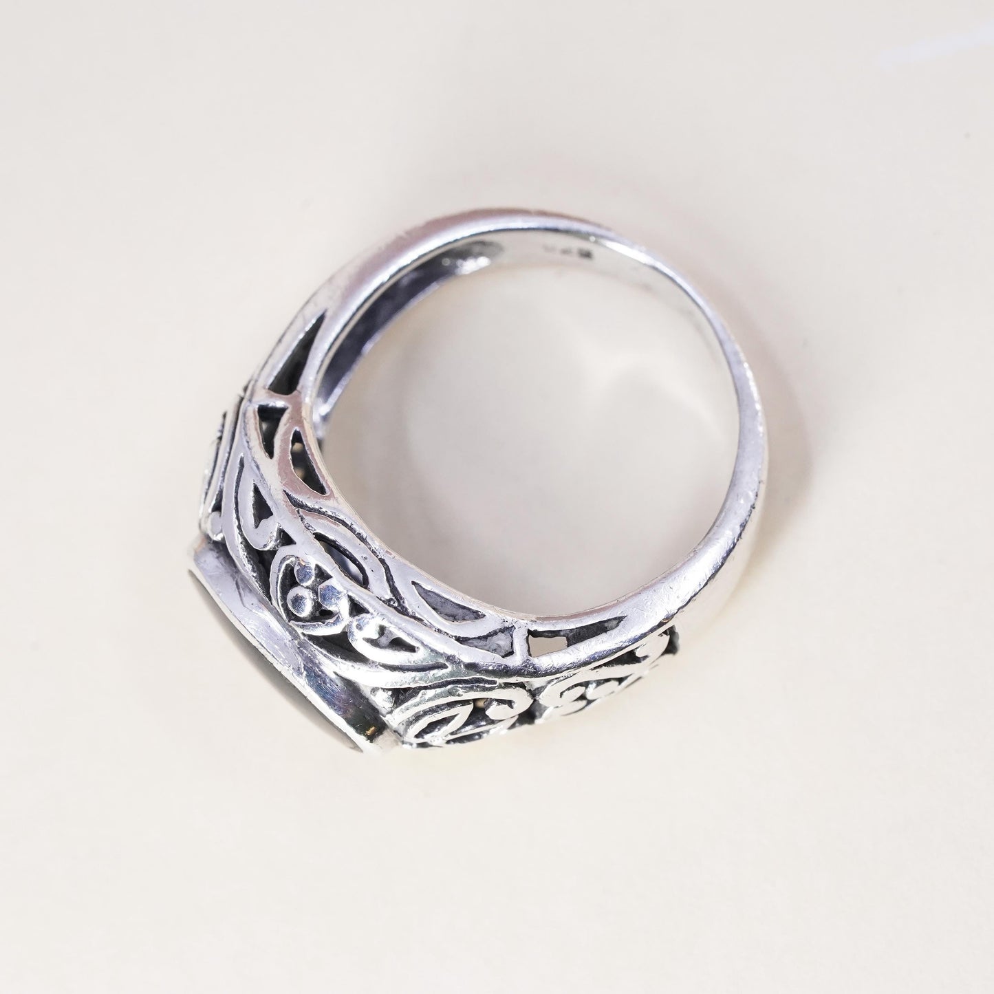 Size 8.25, Vintage sterling silver handmade ring, 925 band with onyx and filigree