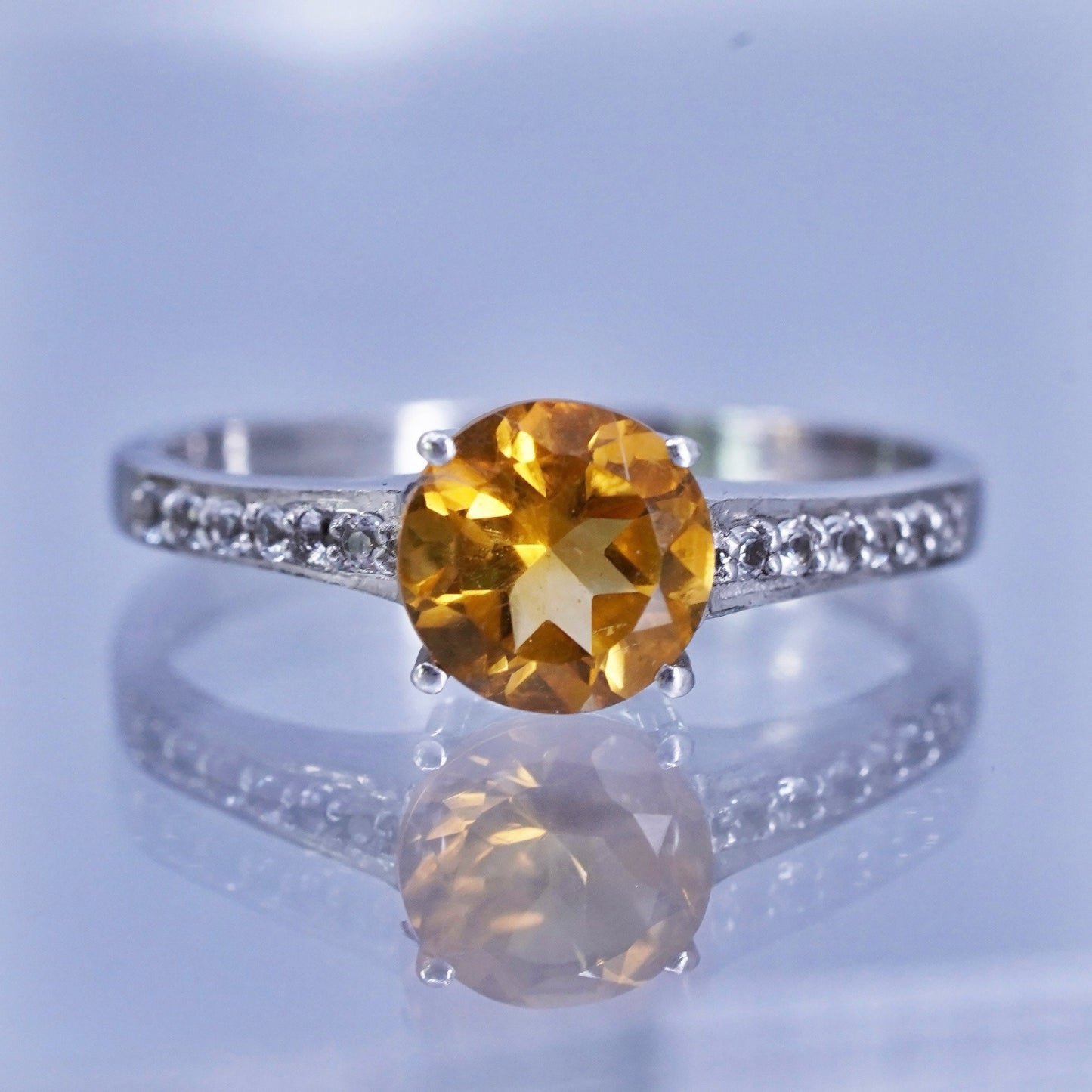 Size 8, vintage Sterling 925 silver handmade ring with circle citrine