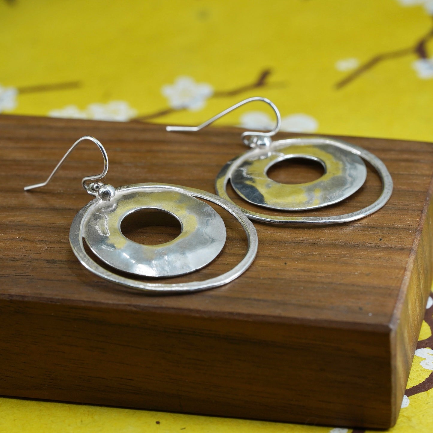 vintage Silpada W1322 Sterling Perspectiva Hammered Double Circle Earrings