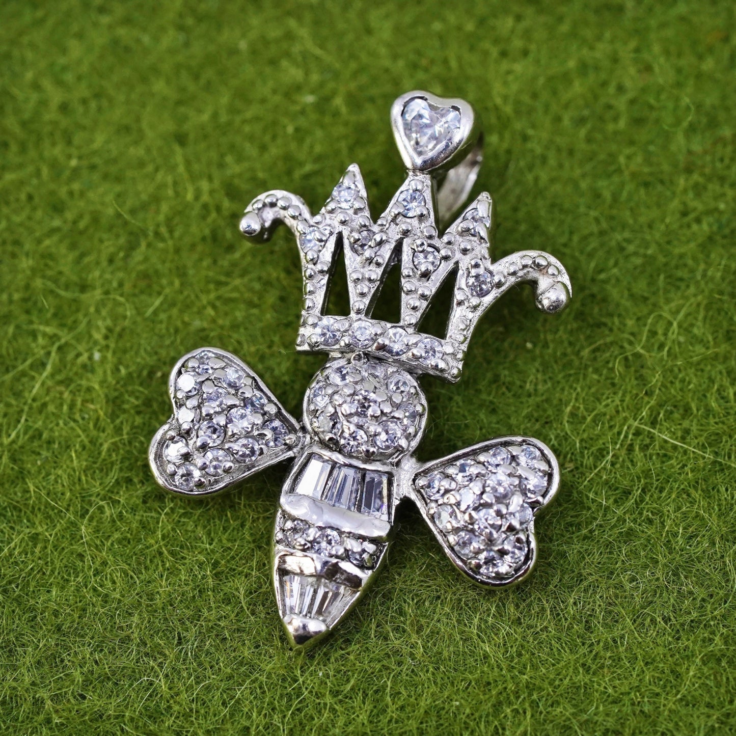Vintage Sterling silver 925 bee crown pendant with cluster cz