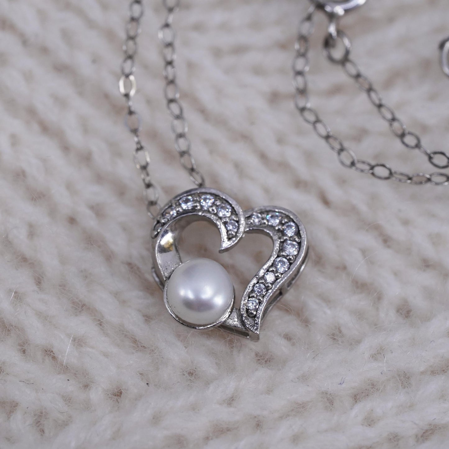 16+2", Vintage handmade Sterling silver flatten Circle link chain heart pearl