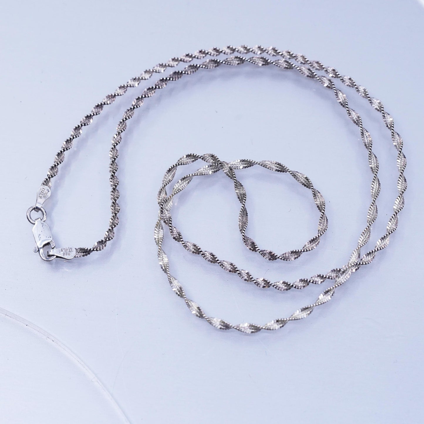 20” 2mm, vintage Italy Sterling 925 silver twisted herringbone chain necklace