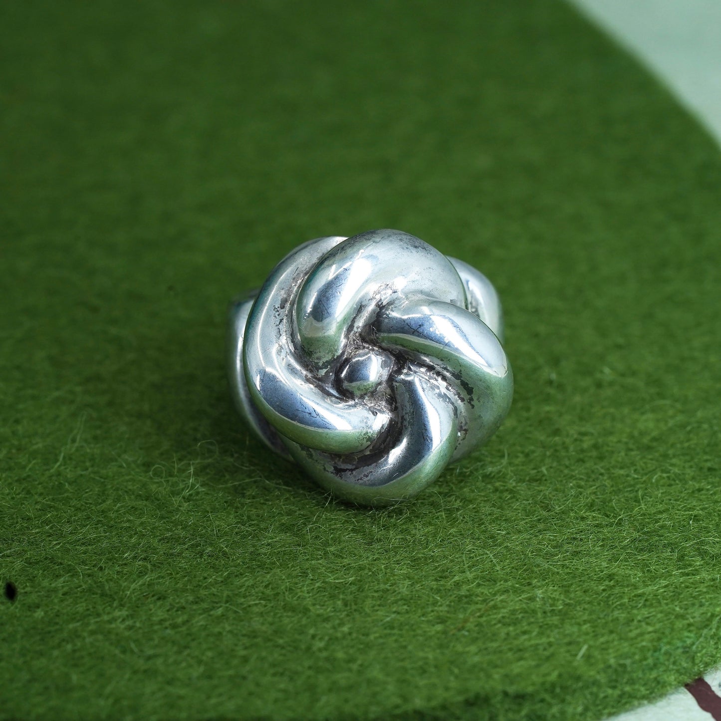 Size 7.75, VTG Mexican sterling silver handmade entwined ring, 925 floral band