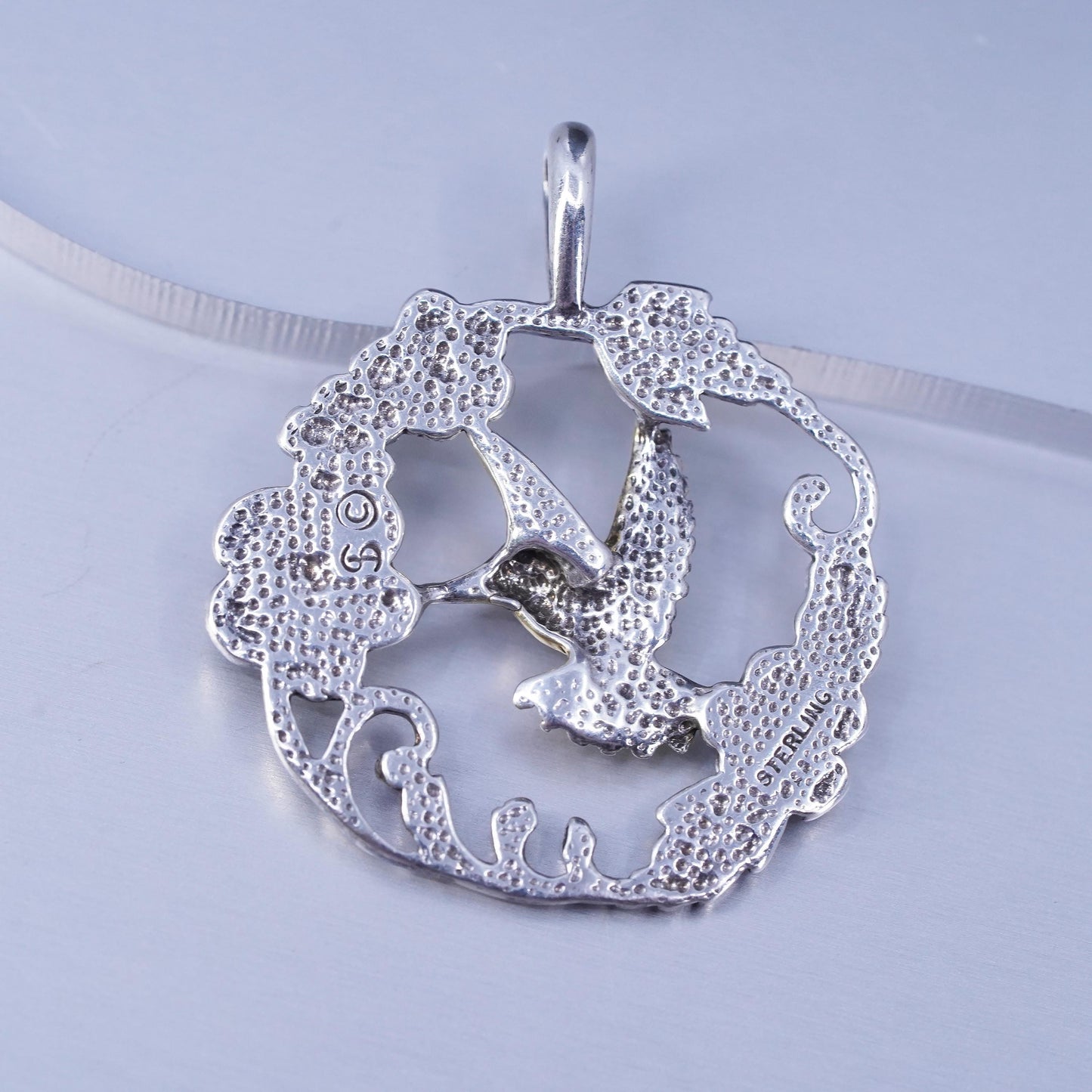 Shube Dakota Sterling silver 925 bird pendant, hummingbird bird charm flowers