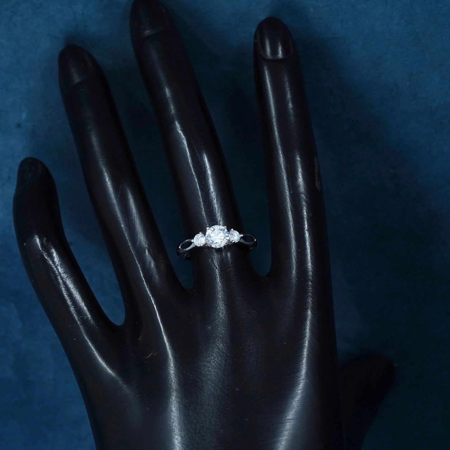 Size 7, vintage Sterling 925 silver engagement ring with cluster Cz around