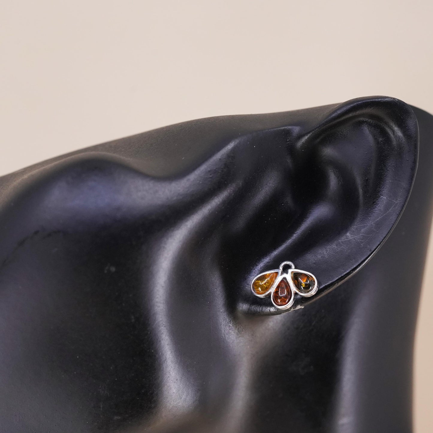 Vintage Sterling 925 silver handmade stud with amber, single earring
