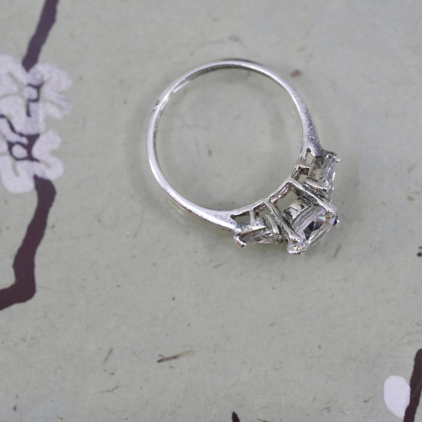 Size 5, Sterling silver ring, 925 silver with round cut CZ cluster details