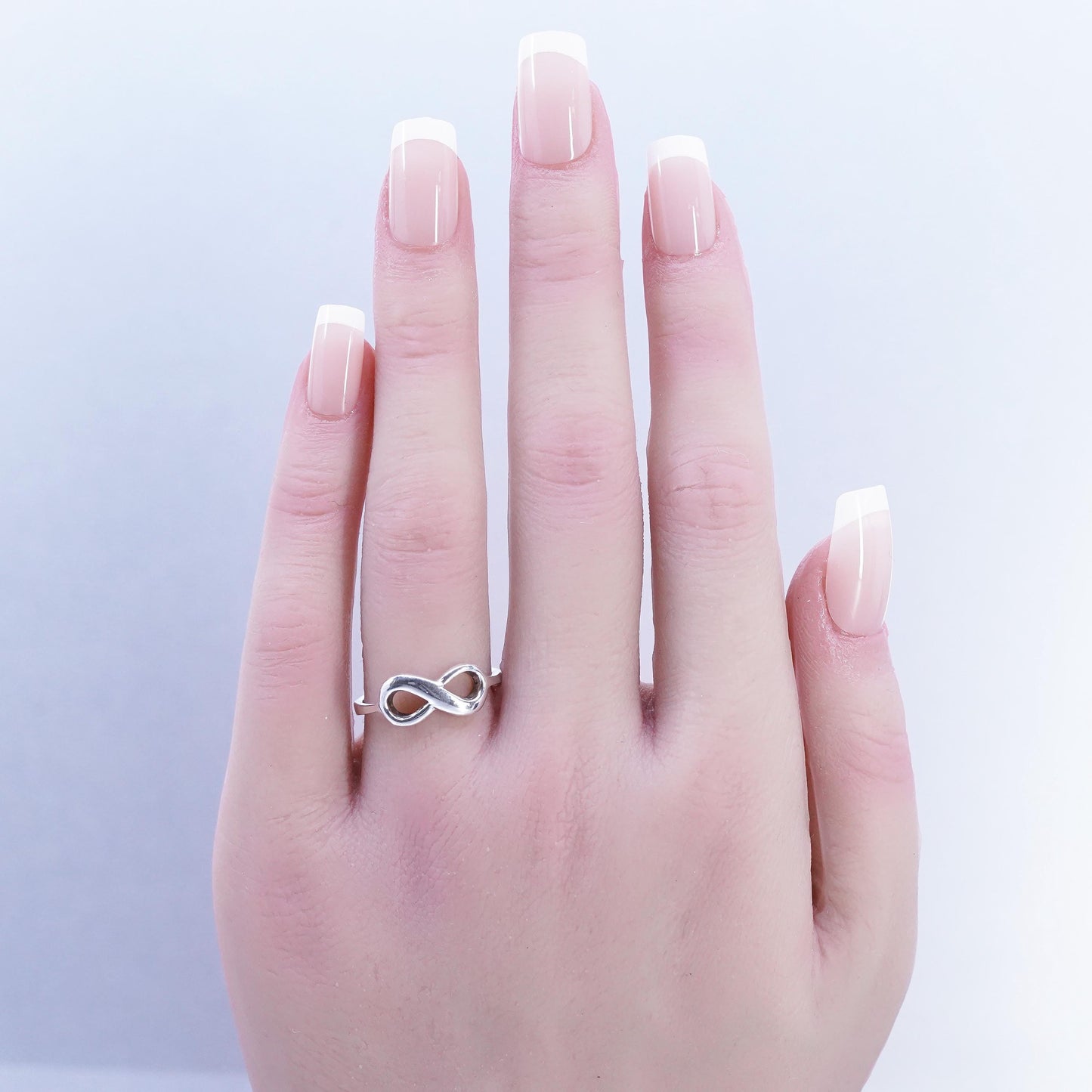 Size 7.25, vintage Sterling 925 silver wedding ring, infinity endless loop band