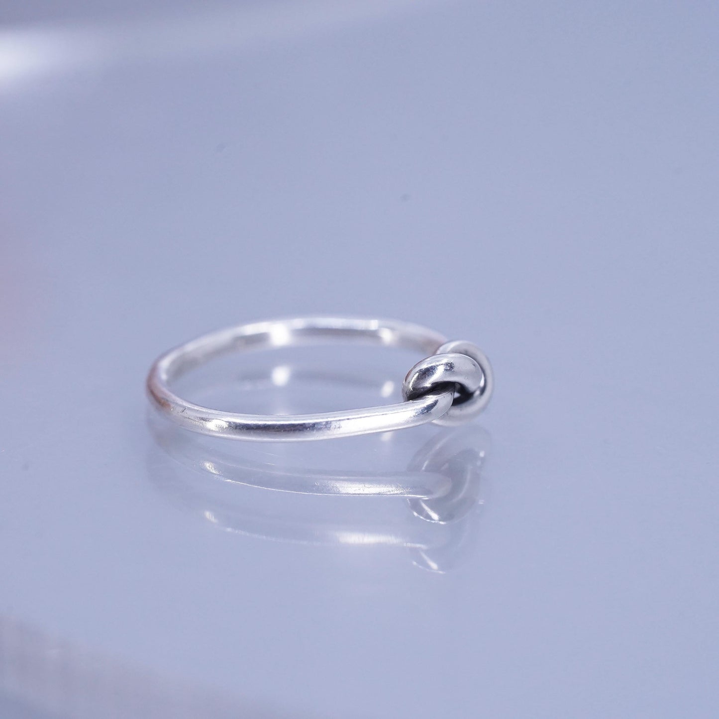 Size 4.5, vintage Sterling 925 silver handmade ring, knotted band