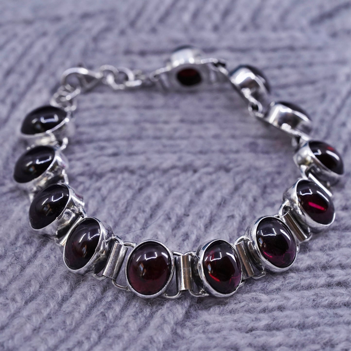 7.5", vintage Sterling 925 silver handmade tennis bracelet with oval garnet