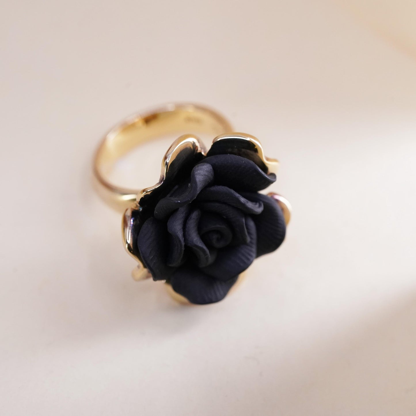 Size 6, Vermeil gold sterling silver ring, 925 silver ring black clay flower