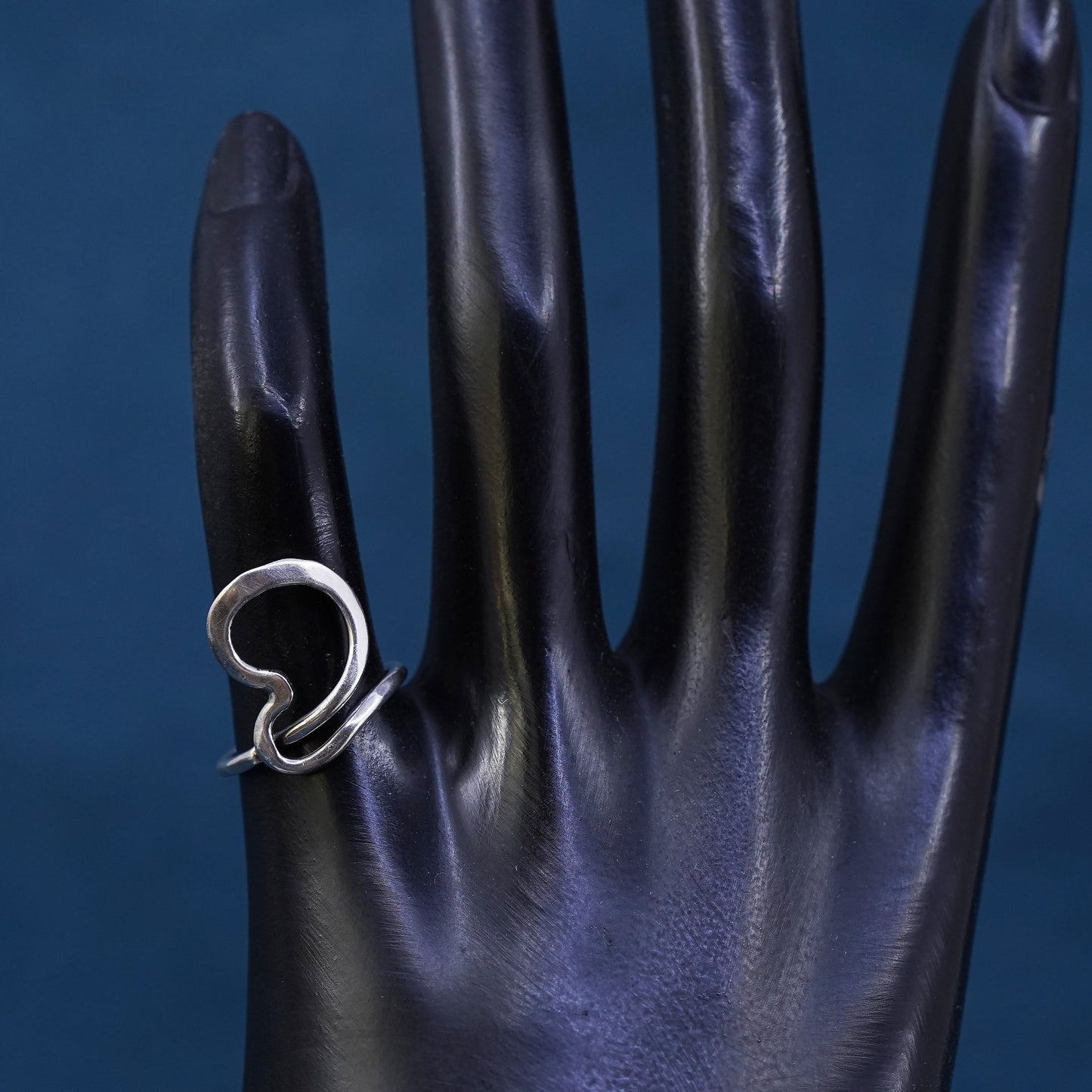 Size 5.25, vintage sterling silver ring, solid 925 silver wired knot band
