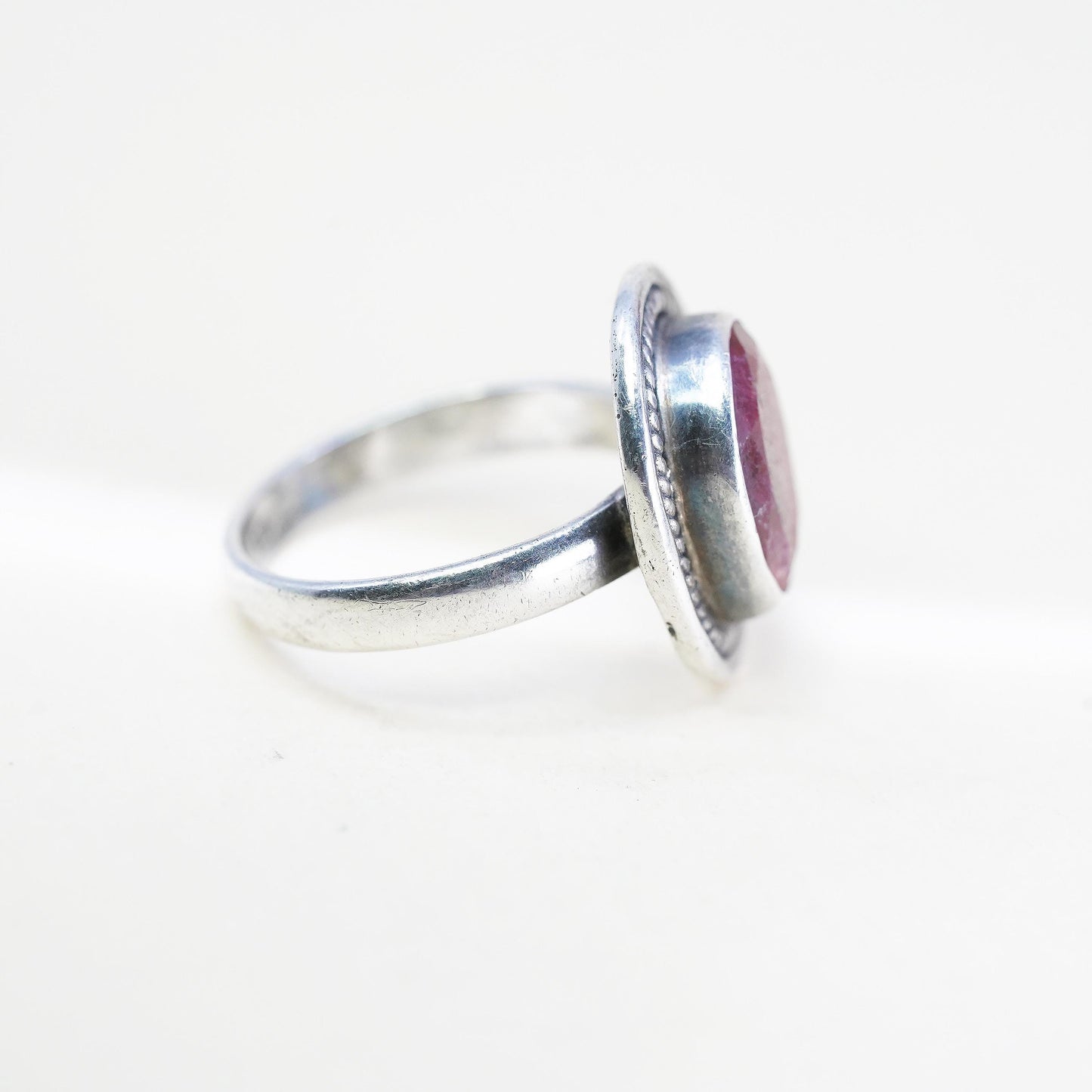 Size 7.25, Vintage sterling 925 silver handmade ring with oval natural ruby