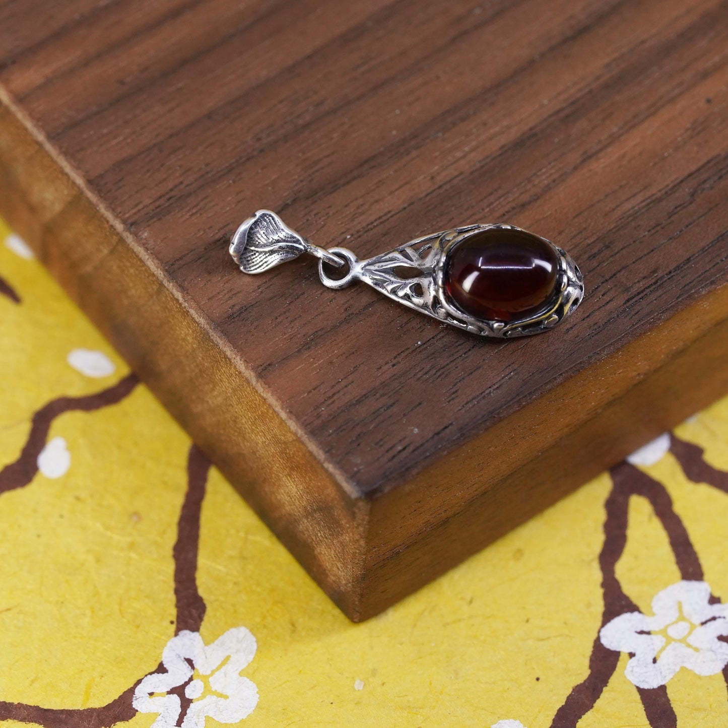 Vintage Poland Sterling 925 silver handmade pendant with oval Amber