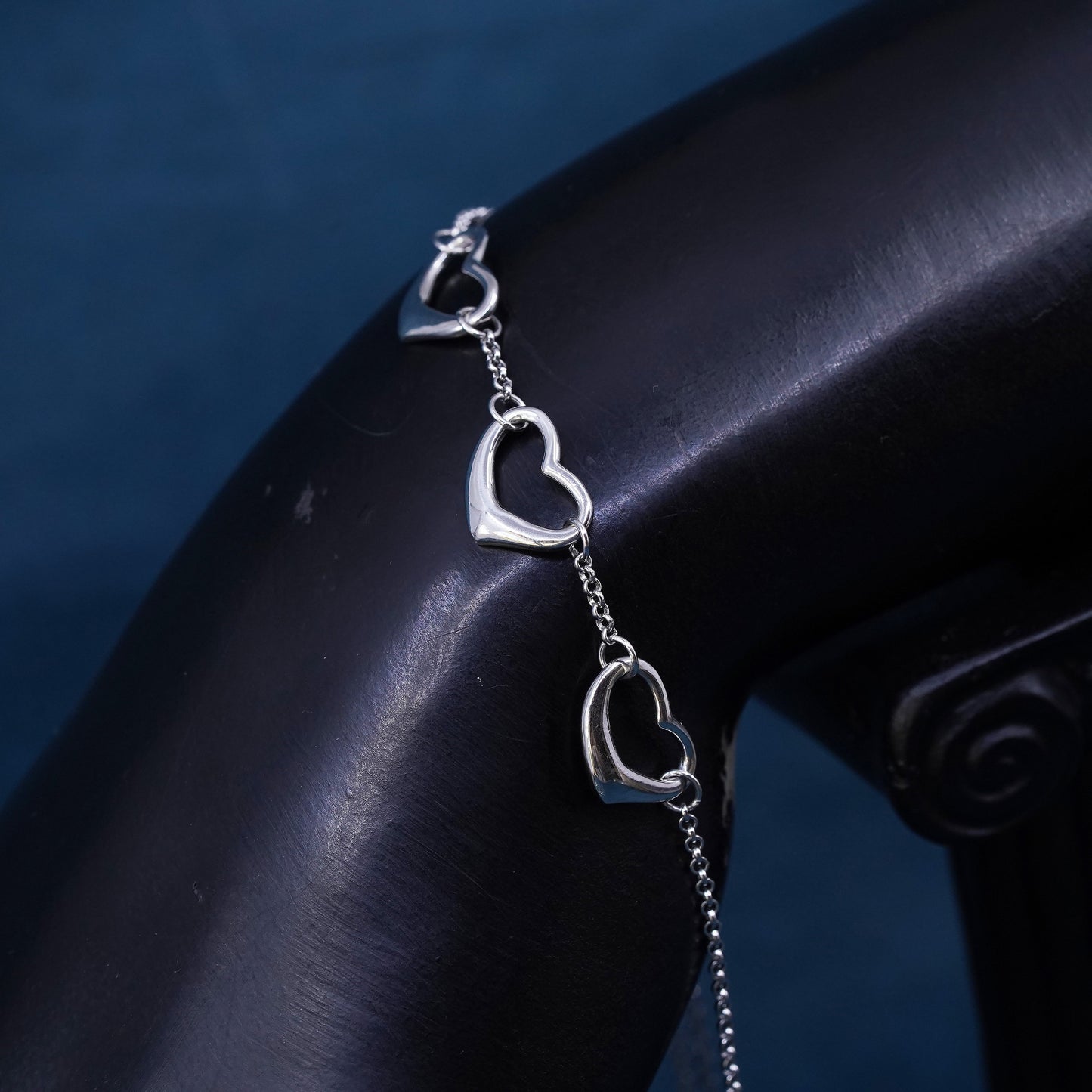 Size adjustable, Sterling 925 silver circle chain bracelet with heart charms