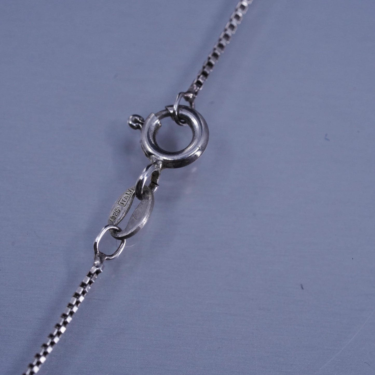 18”, vintage Sterling 925 silver box necklace with cross charm and jade peridot