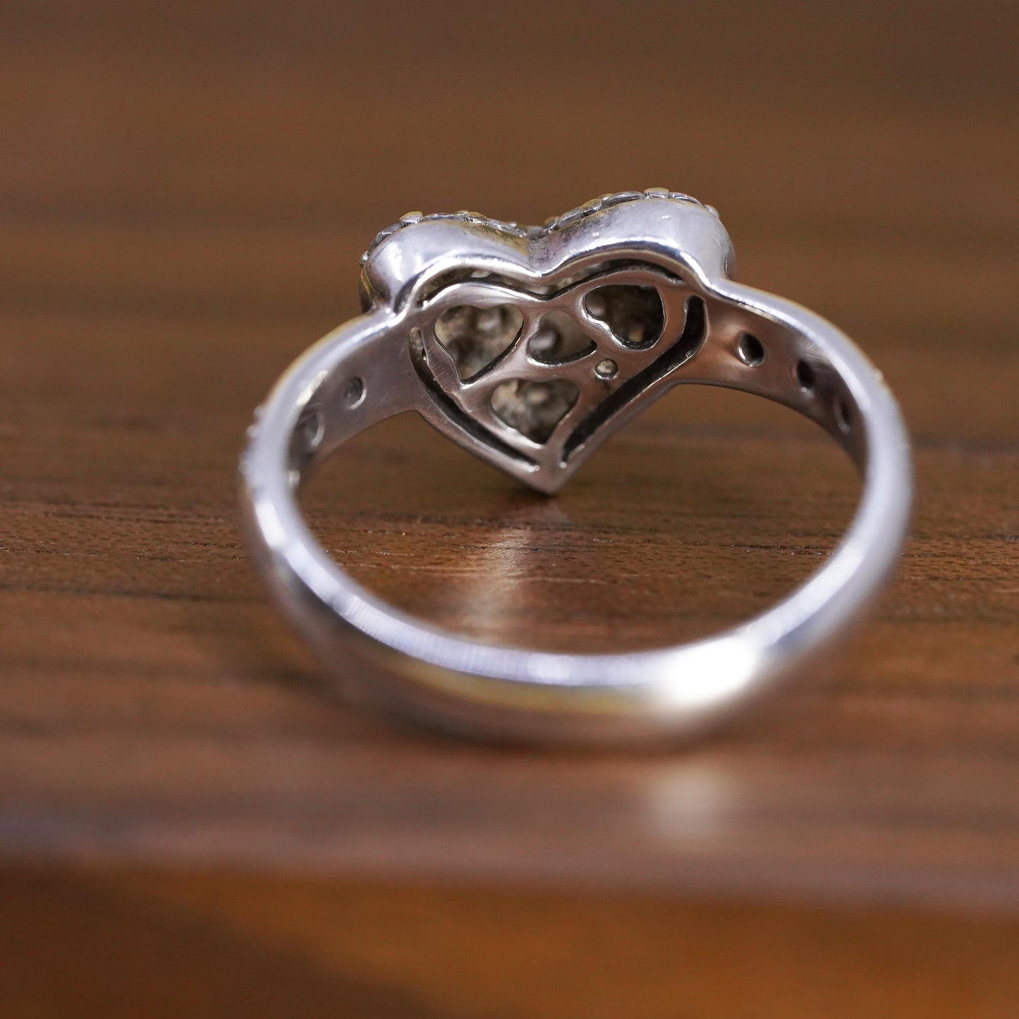 Size 6.5, vintage Sterling 925 silver heart ring with cluster cz