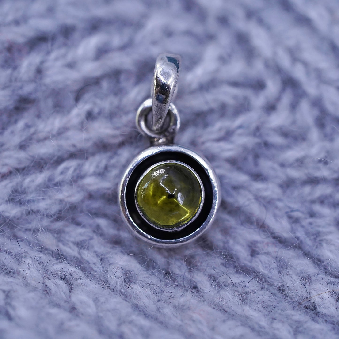 Vintage Sterling silver handmade pendant, 925 circle with peridot