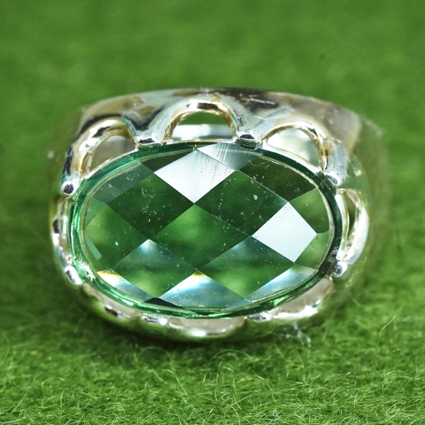 Size 8, vtg designer Elle sterling 925 silver crown ring with prehnite and ruby