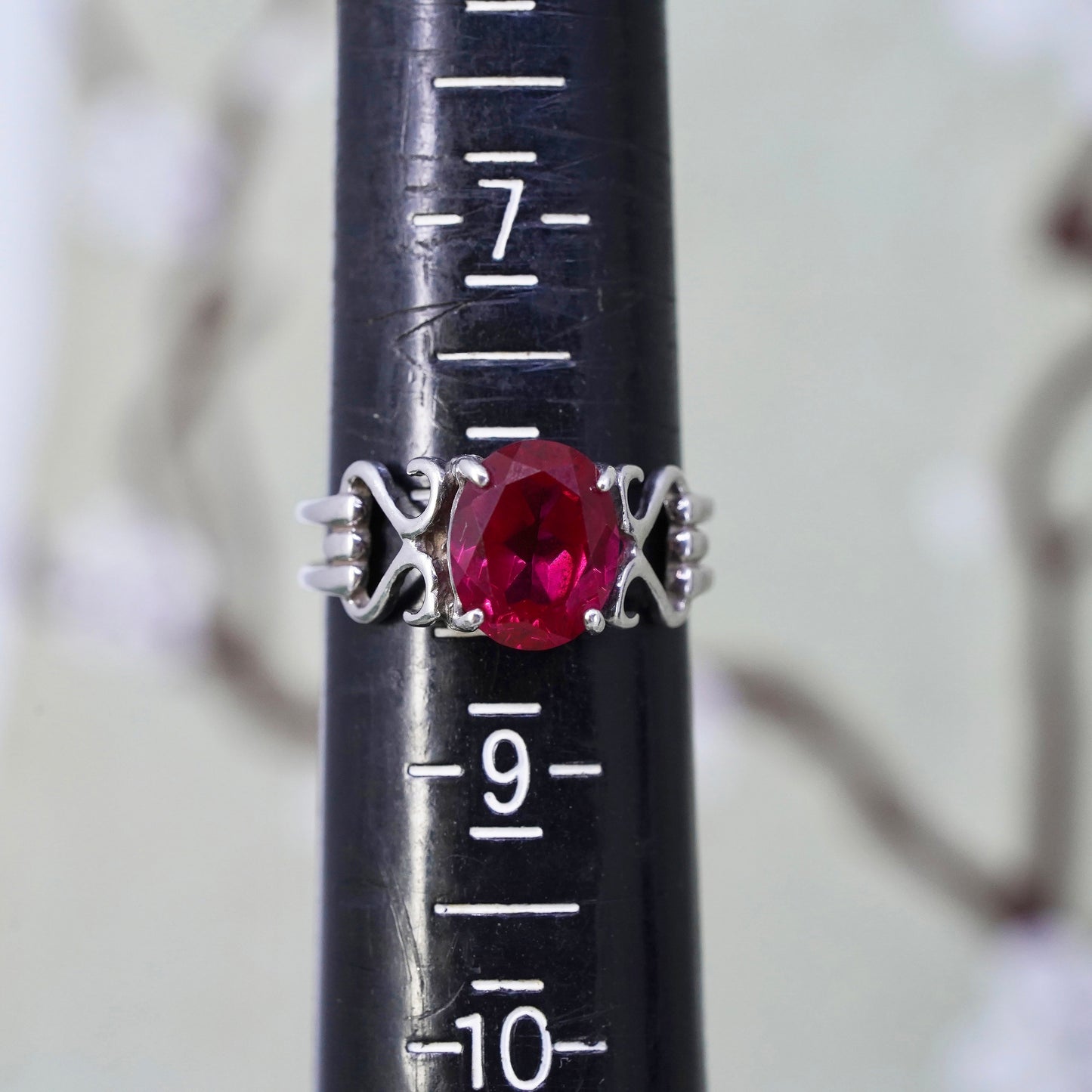 Size 8, Vintage sterling 925 silver handmade ring with ruby