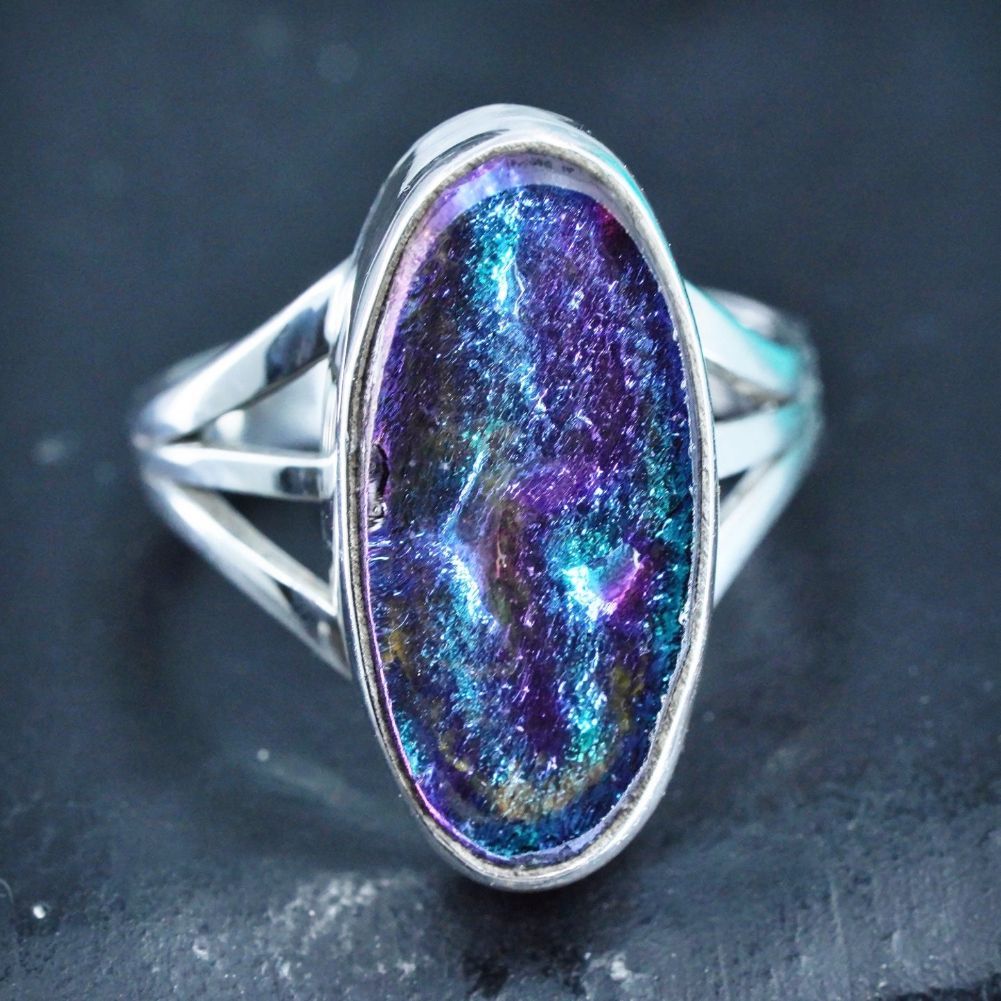 Size 6, vintage Sterling 925 silver handmade cocktail ring w/ blue foiled glass