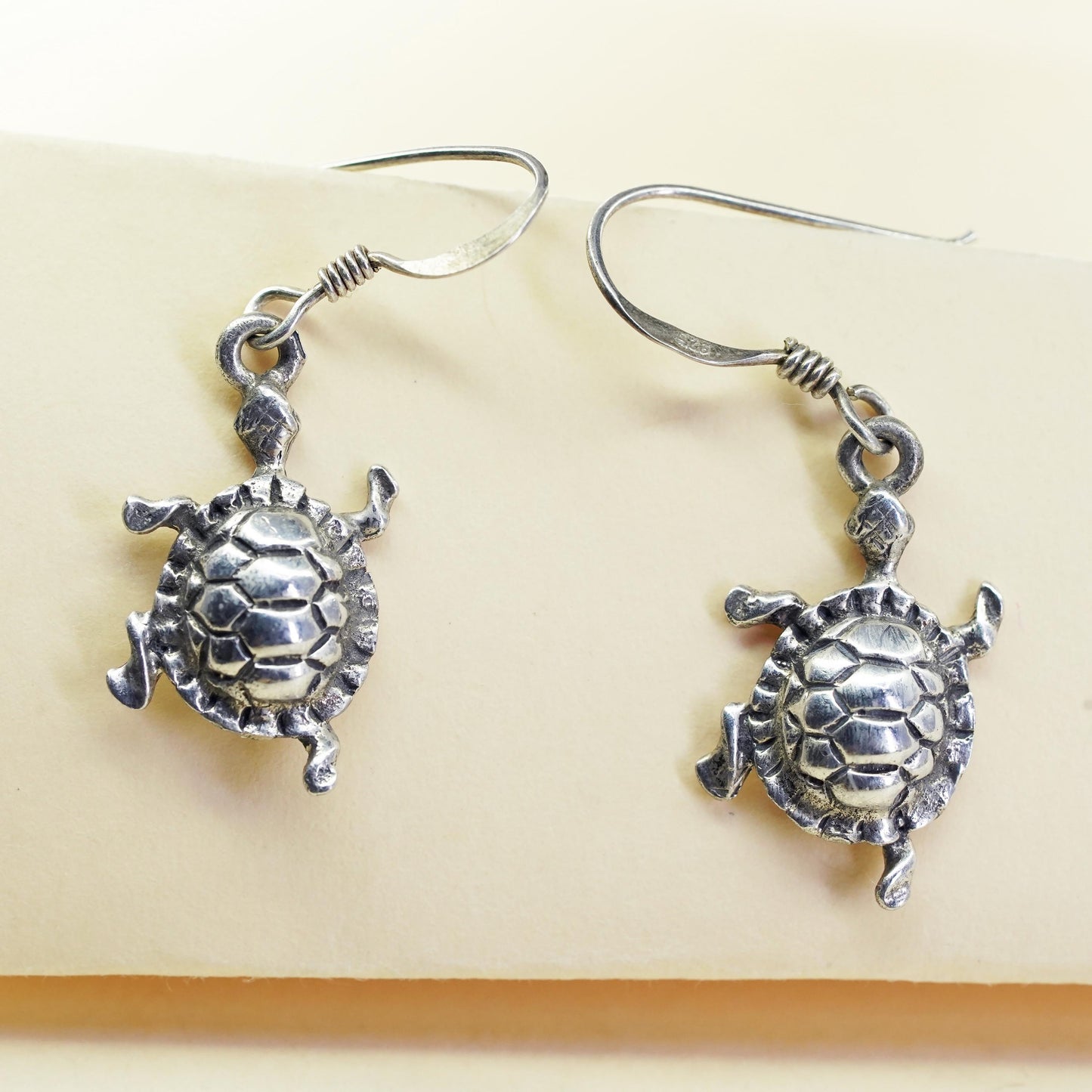 Vintage southwestern Sterling silver handmade earrings, 925 turtle dangles