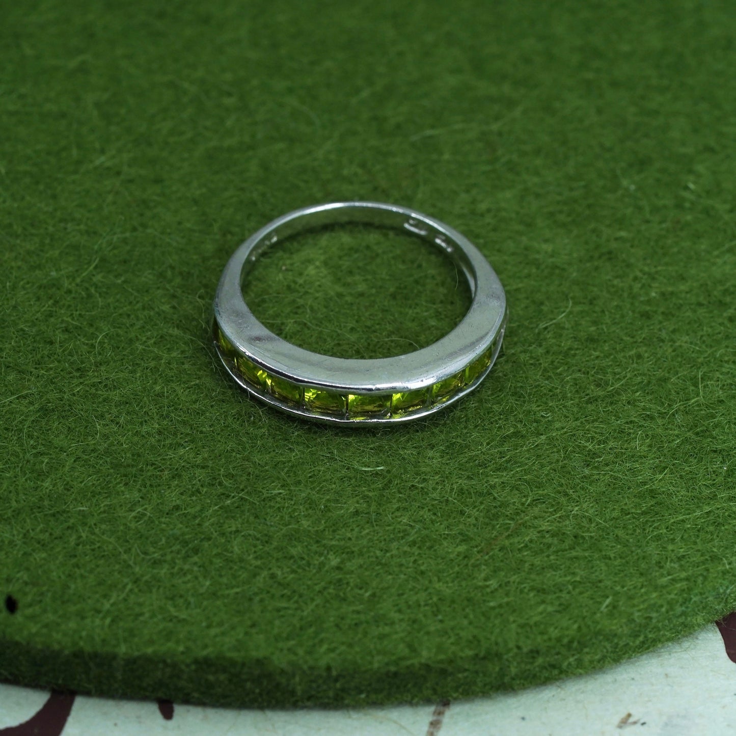 Size 7, Vintage sterling silver handmade ring with peridot, 925 stackable band