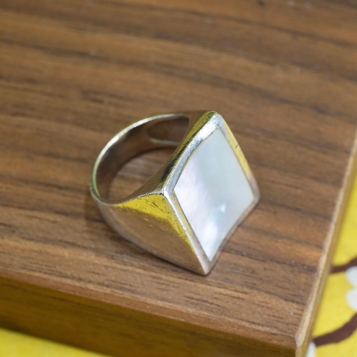Size 7.5, Sterling silver ring, southwestern style, 925 band mother of pearl