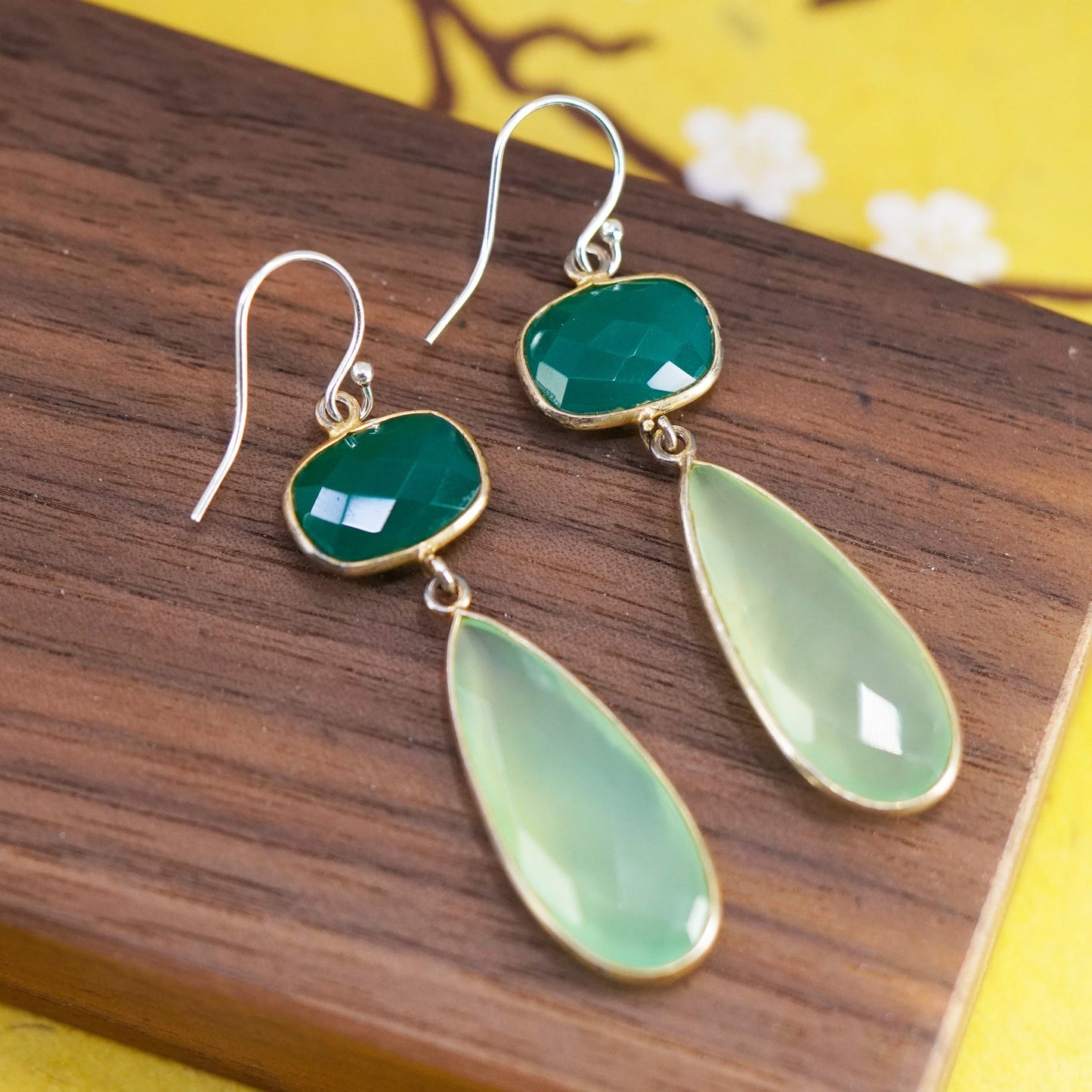 vermeil, gold over Sterling silver 925 earrings with emerald teardrop prehnite