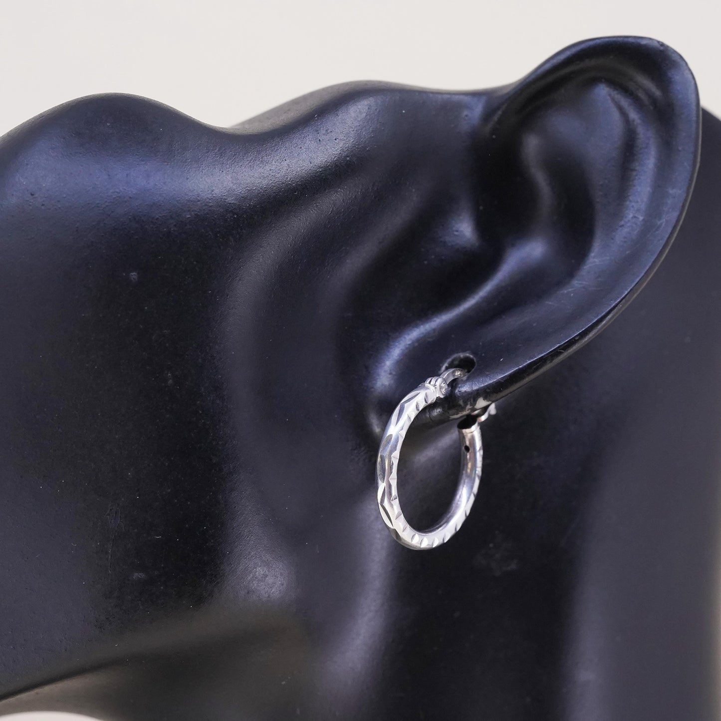 0.75", Vintage sterling 925 silver loop single earring, fashion primitive hoop