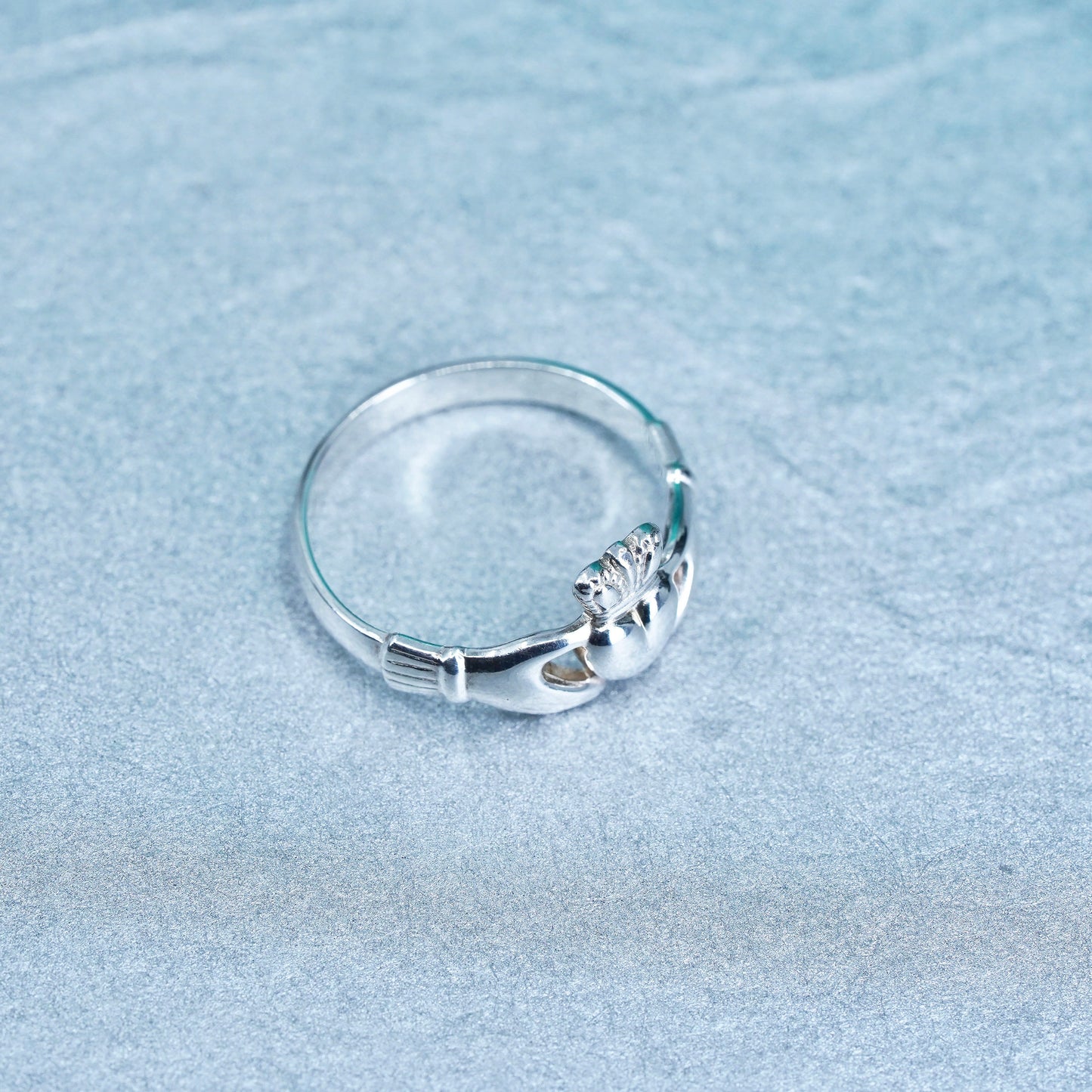 Size 5.5, Irish Solvar Claddagh friendship Sterling 925 silver ring, heart band