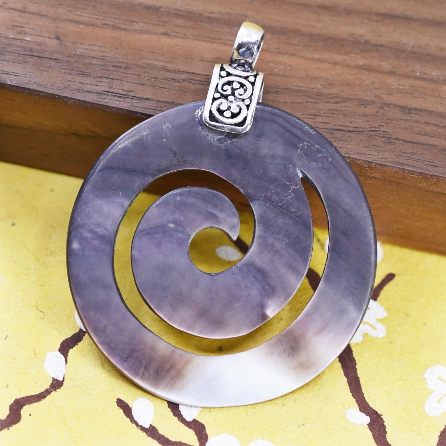 Vintage Sterling 925 silver handmade pendant swirl with round spiral abalone