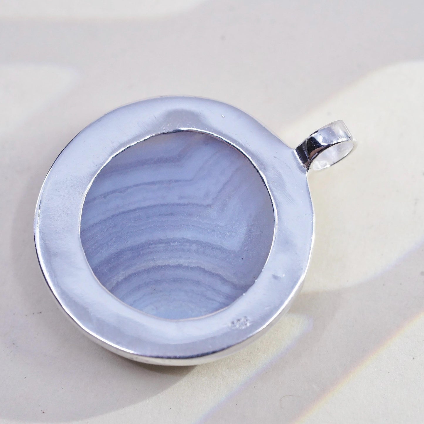 Vintage sterling silver handmade pendant, 925 silver circle with lace agate