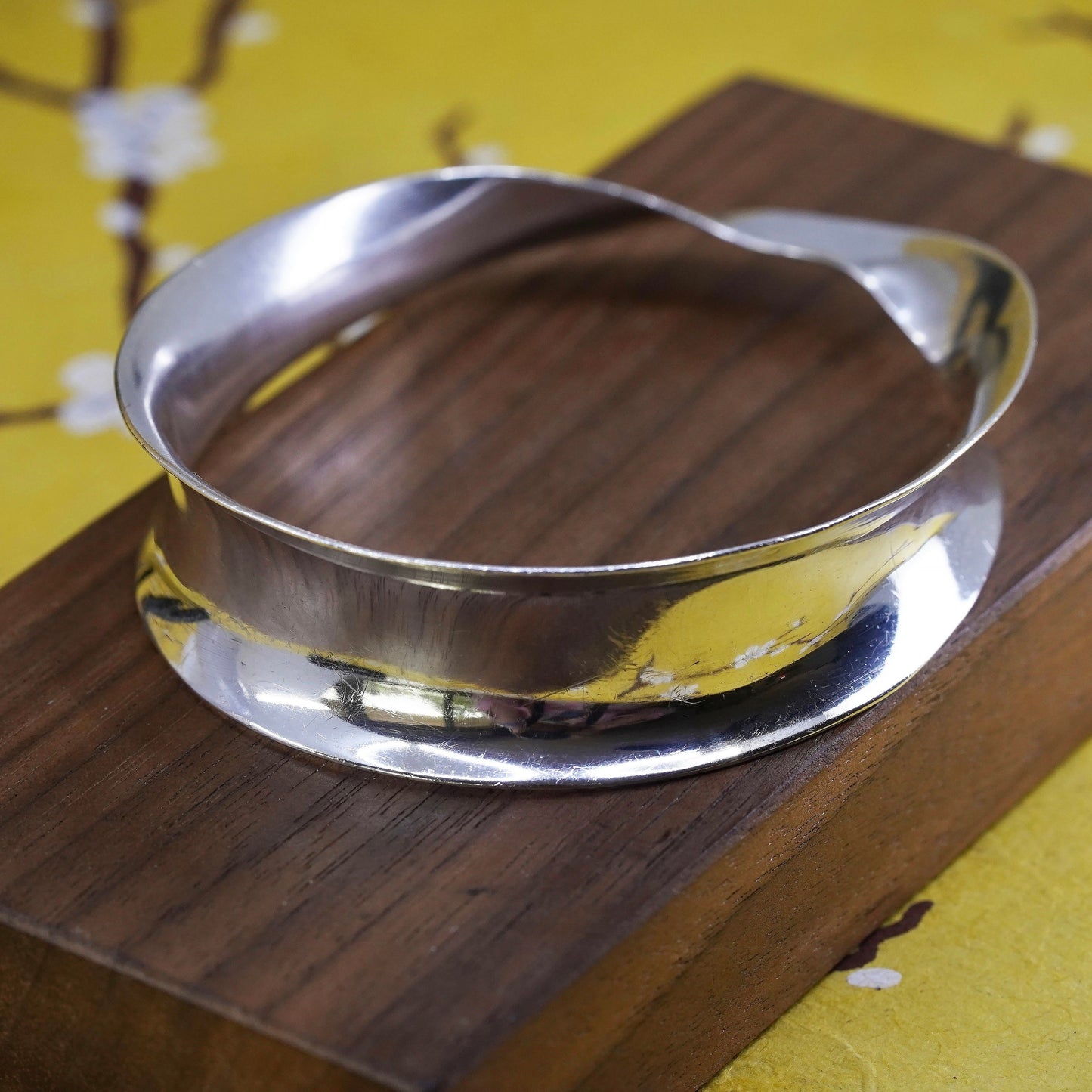 7.75", Vintage Mexican Sterling 925 silver handmade bracelet, bangle