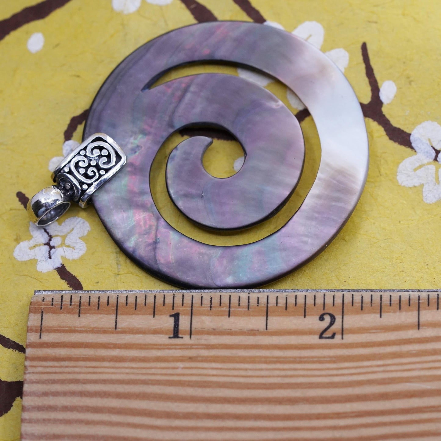 Vintage Sterling 925 silver handmade pendant swirl with round spiral abalone