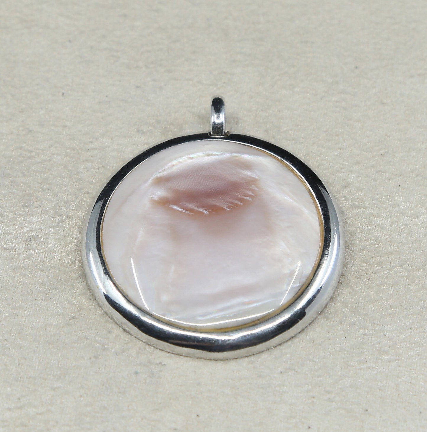 VTG sterling silver handmade pendant, 925 round pendant w/ pink mother of pearl