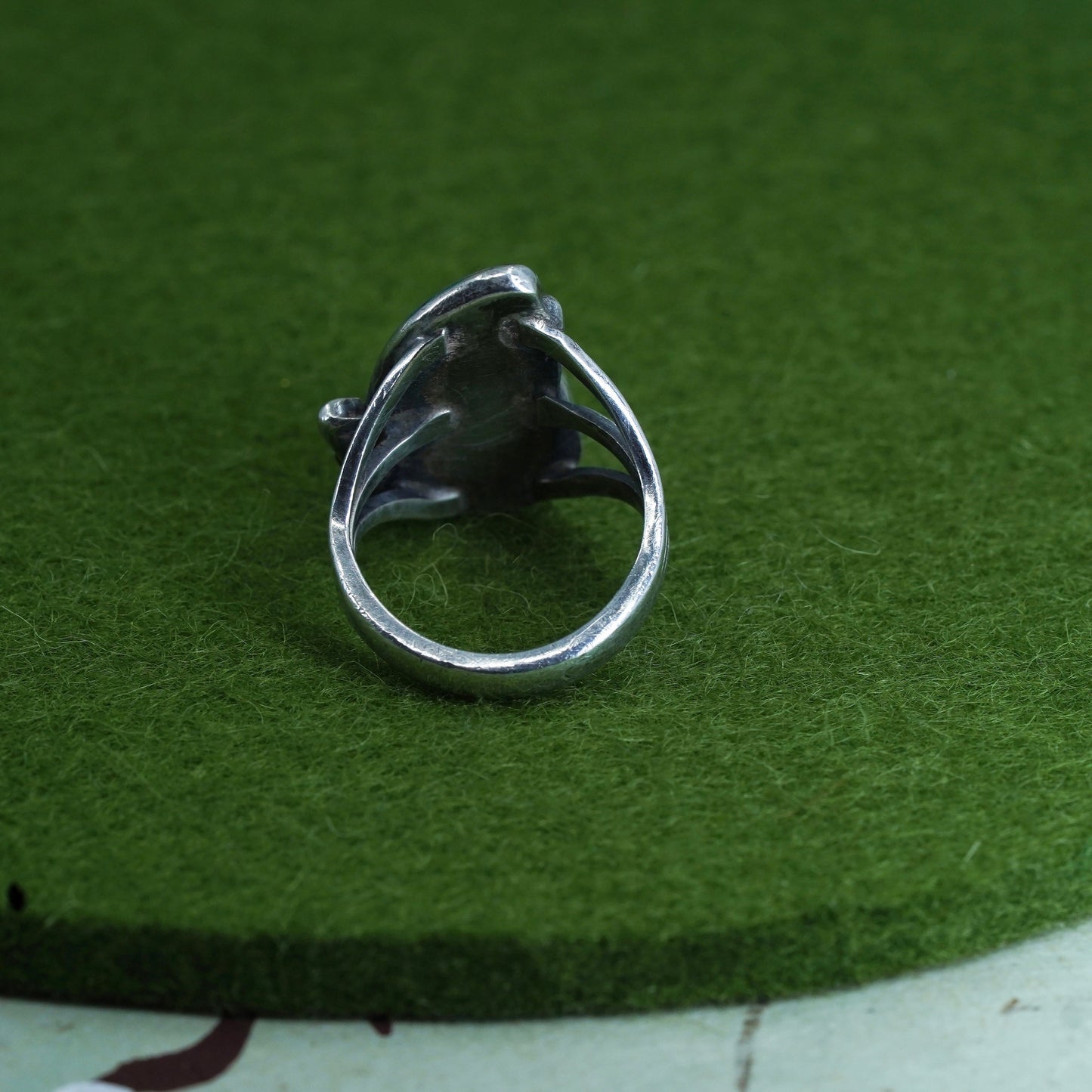 Size 5, vintage southwestern Sterling 925 silver handmade ring with fire agate