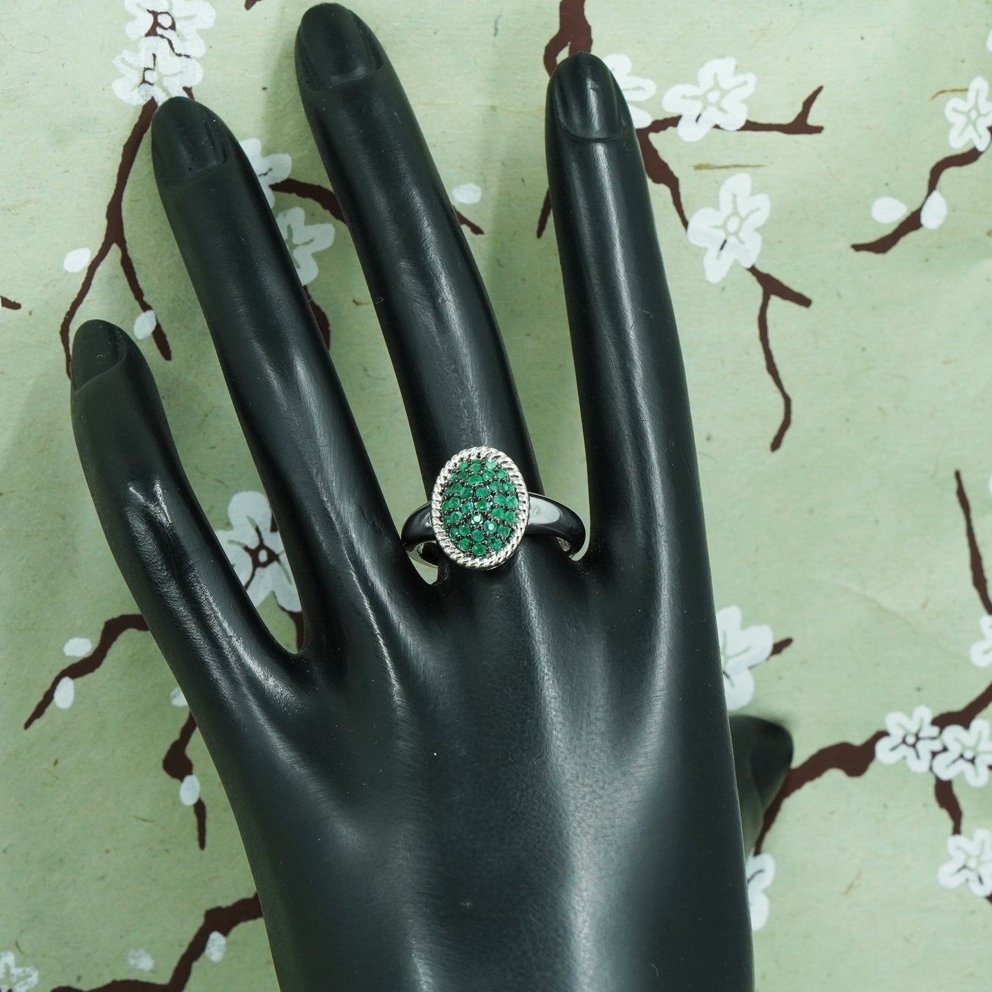 Size 9.25, vintage JS sterling 925 silver oval shaped cluster emerald ring