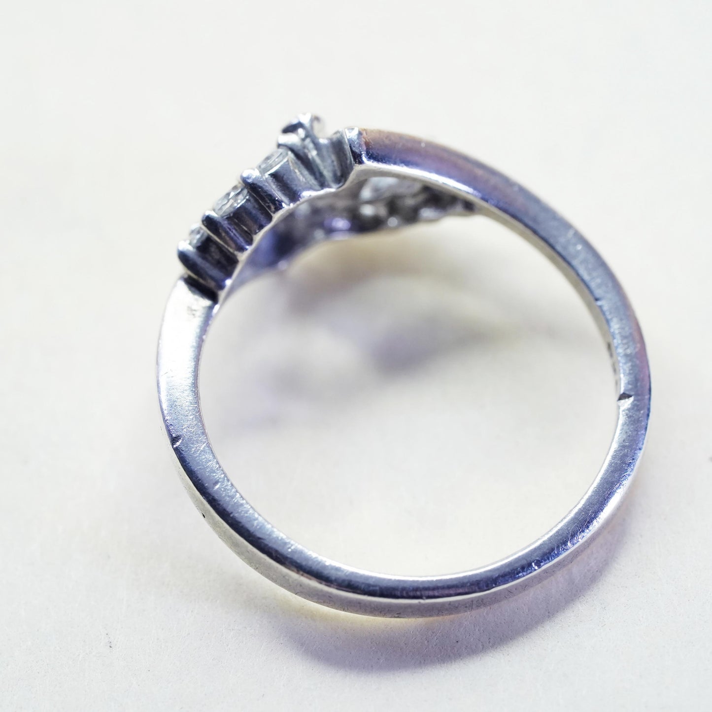 Size 7, vintage sterling 925 silver ring with CZ, stackable band