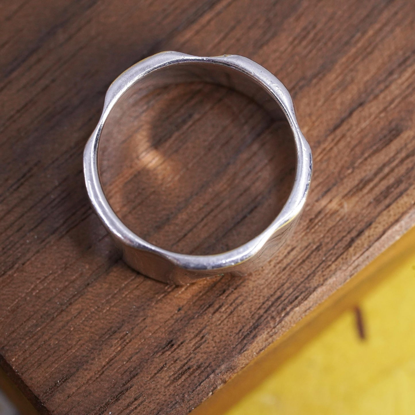 Size 9, vintage modern simple Sterling silver prayer ring, 925 wavy band