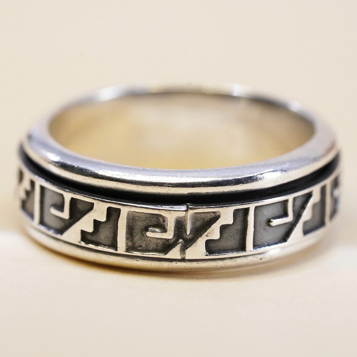 Size 10, southwestern 925 Sterling Silver Spinner Ring Oxidized Wide Band Ring