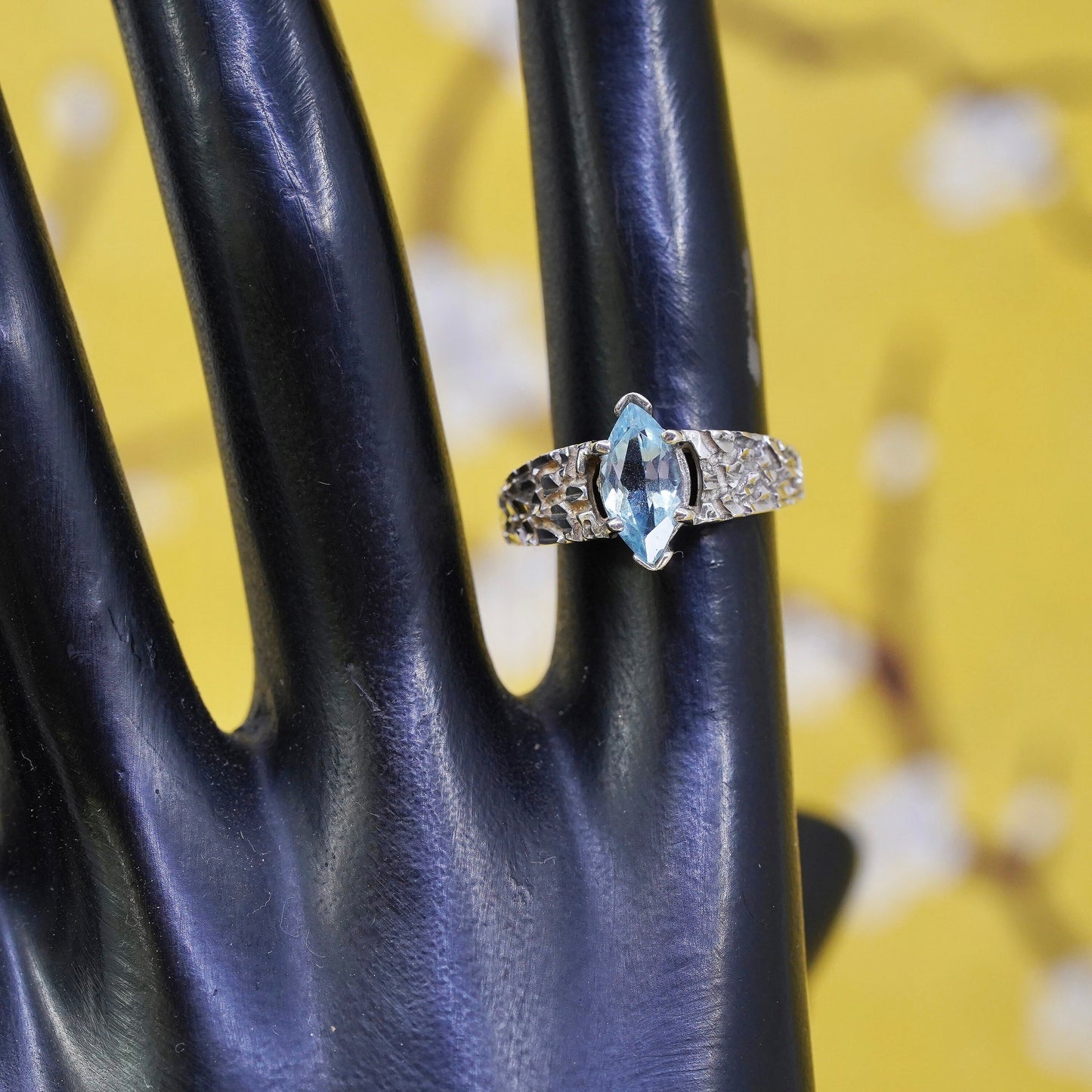 Size 5, vintage sterling 925 silver statement ring with blue topaz