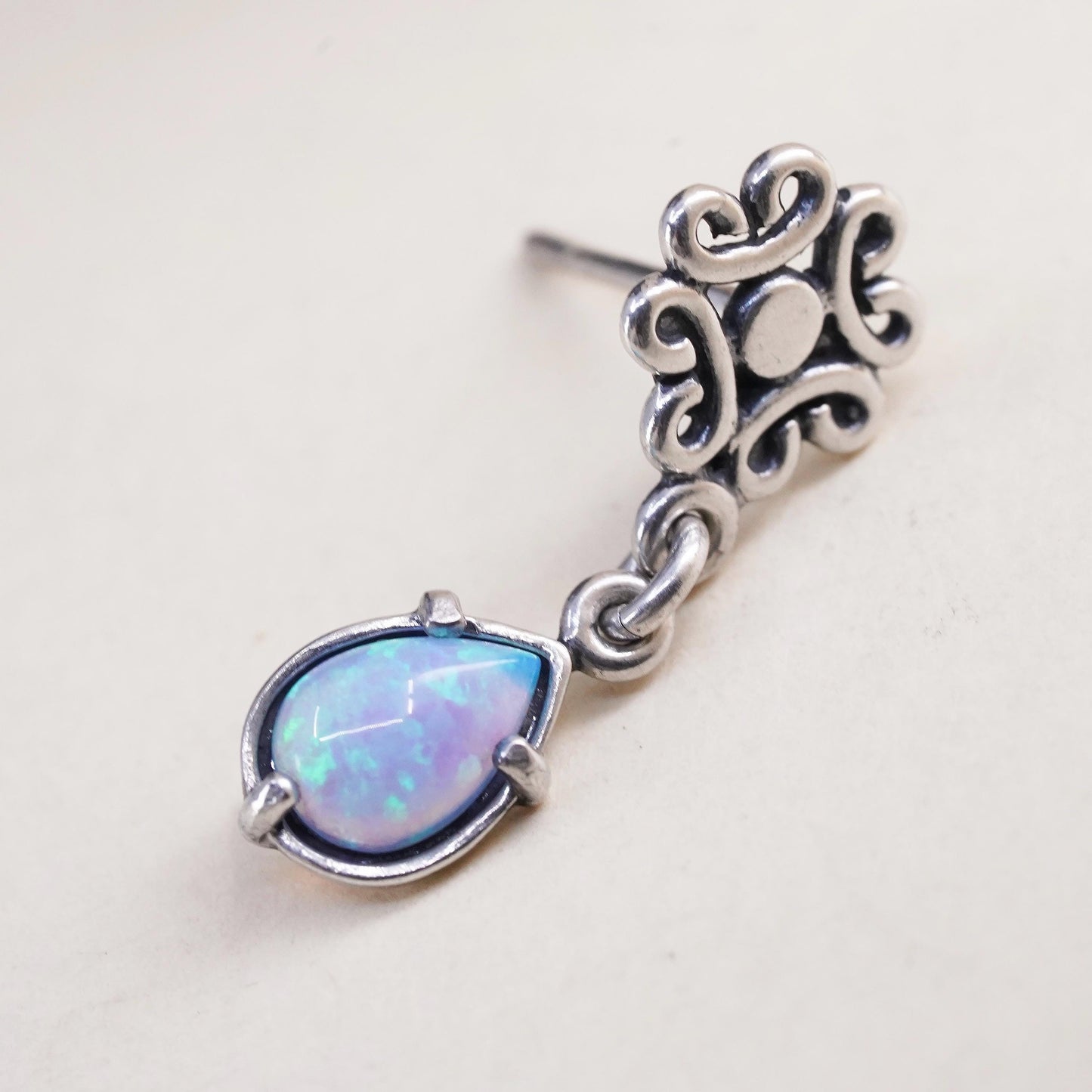 Vintage Sterling 925 silver handmade single earring with oval teardrop opal